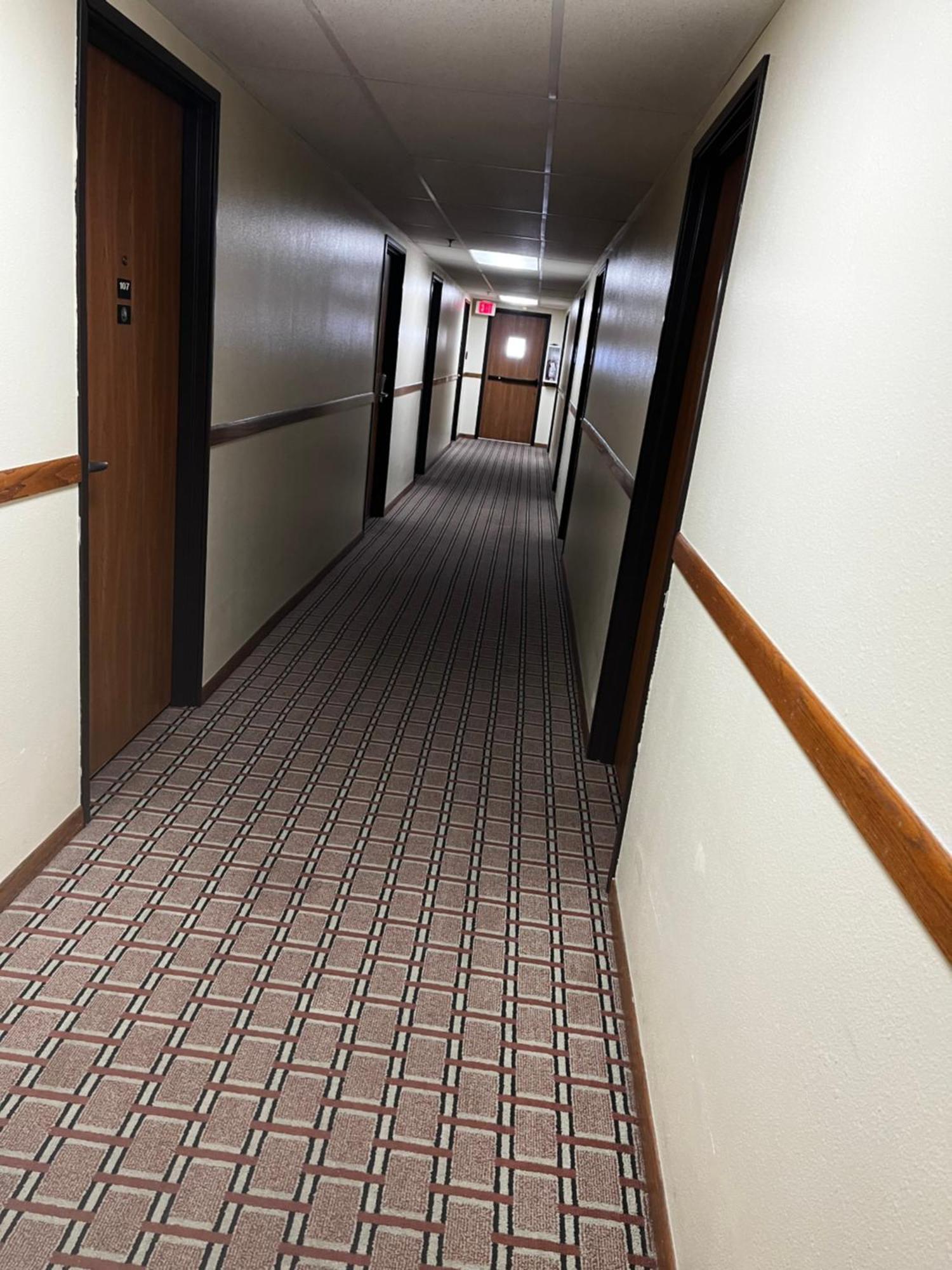 Super 8 Hotel Smithville Exterior photo